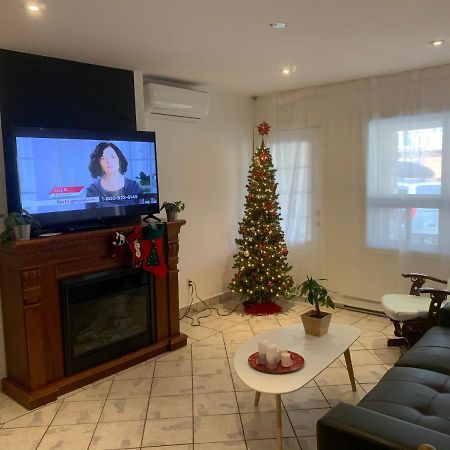 Hotel And Suites Les Laurentides Saint-Sauveur-des-Monts Екстериор снимка