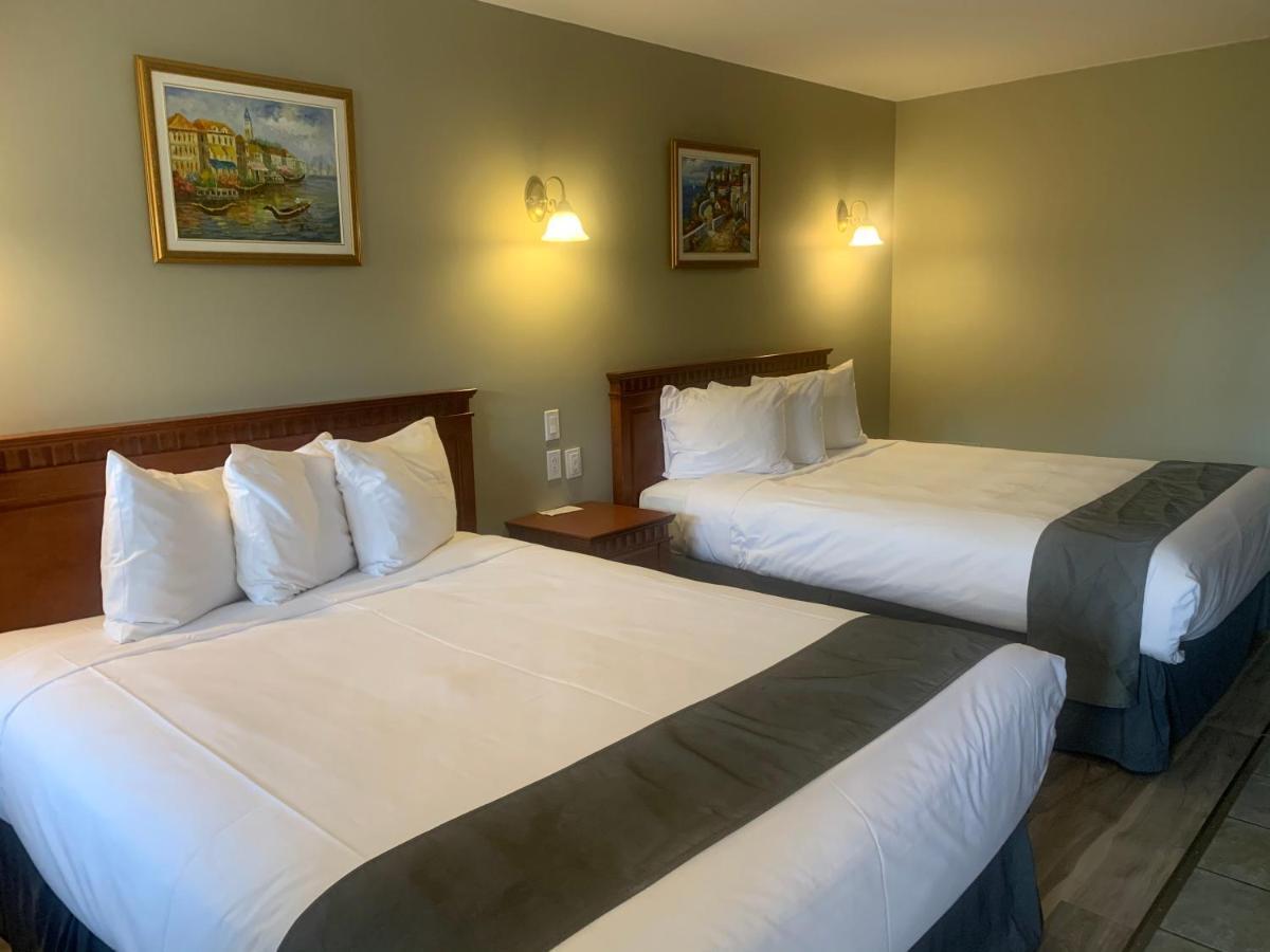 Hotel And Suites Les Laurentides Saint-Sauveur-des-Monts Екстериор снимка